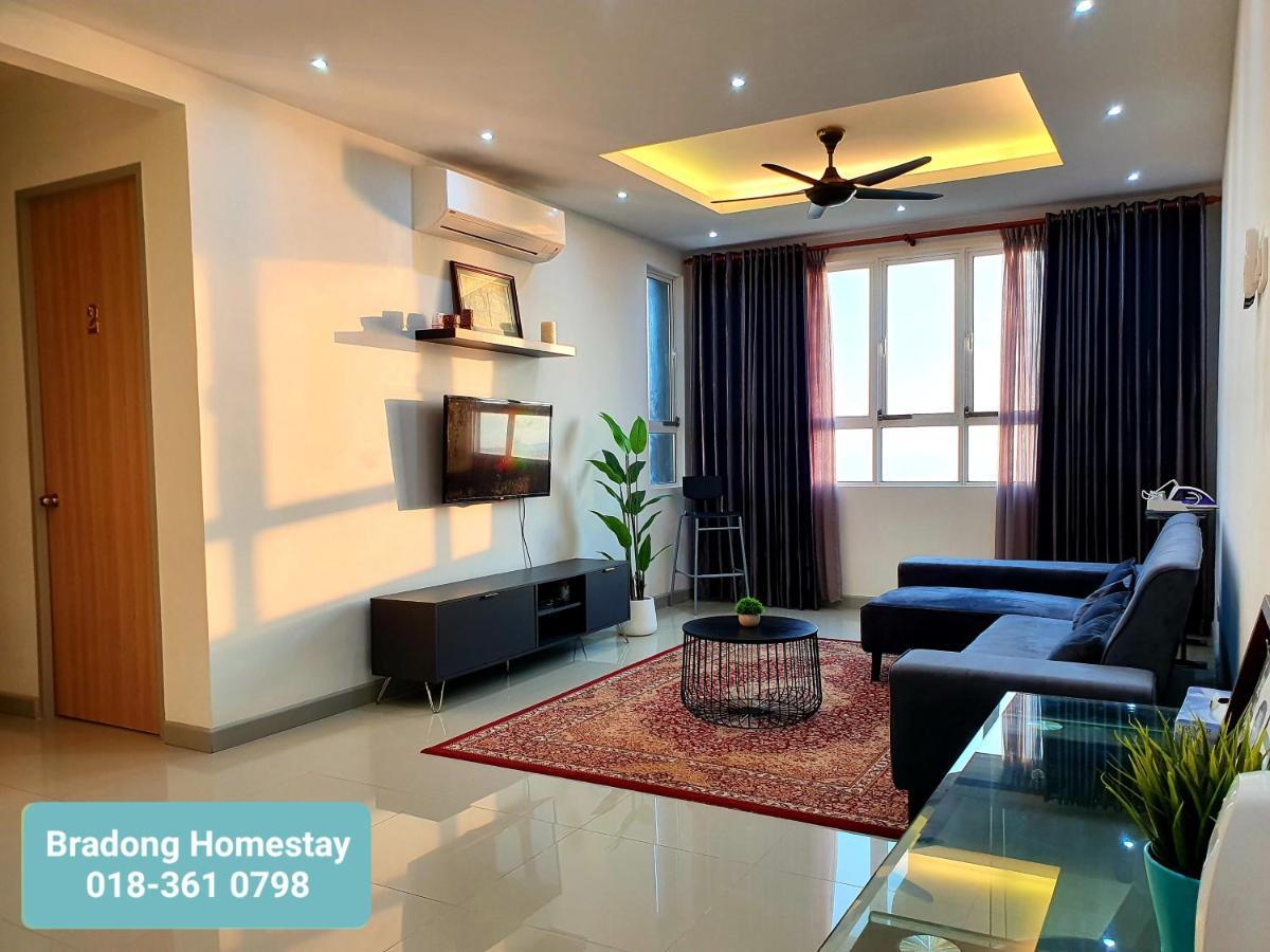 Bradong Homestay - Musllm Only, 3 Queen Bedrooms, Seaview, Infinity Pool, Gym, Near Drawbridge & Ktcc Mall Kuala Terengganu Exterior photo